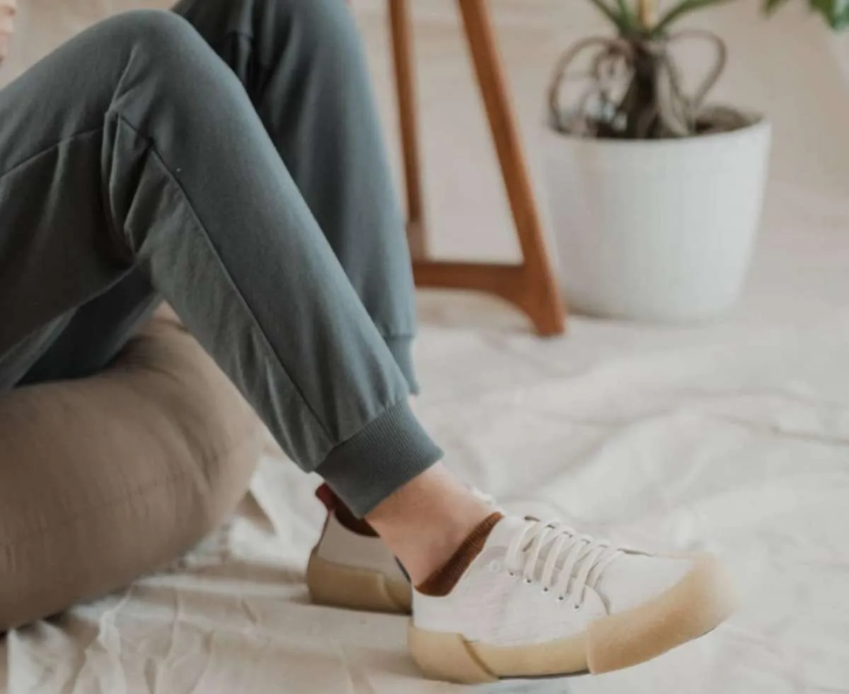 Sepatu Pijak Bumi, berawal dari sepatu yang hilang dicuri