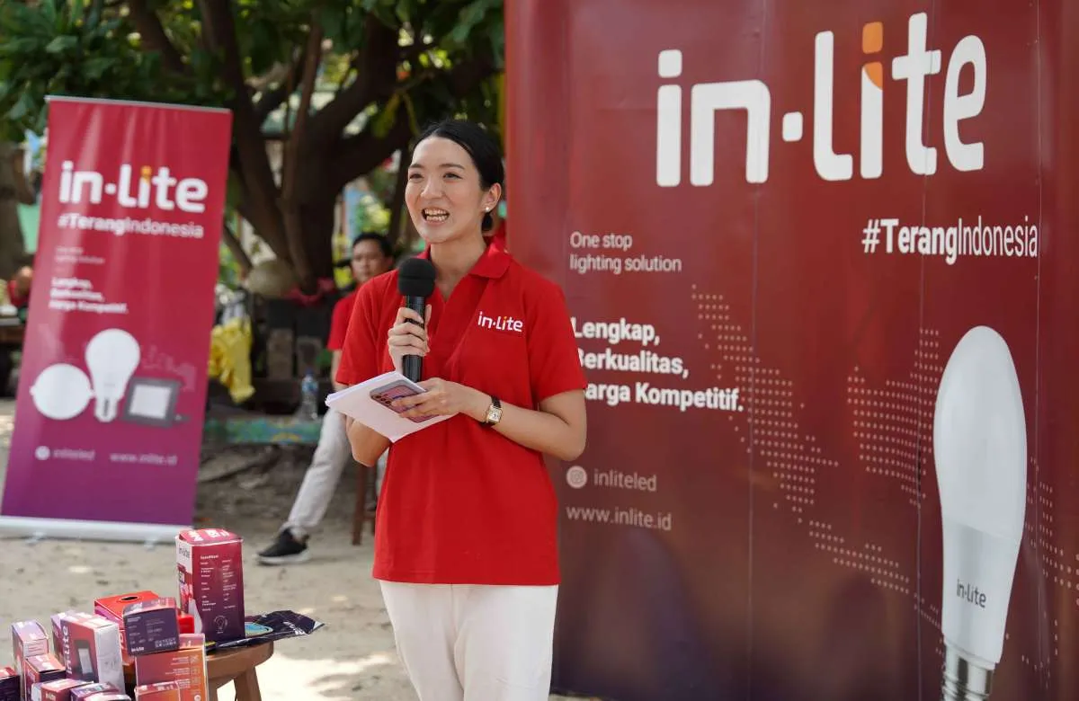 in-Lite LED Berbagi Kebahagiaan dengan Masyarakat di Pulau Untungjawa Saat HUT ke-9