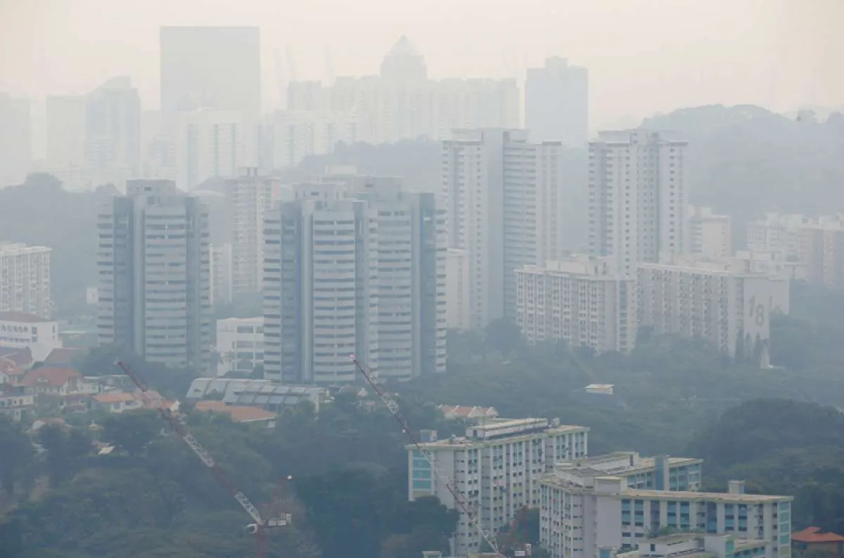 Ekonomi tumbuh minim, ekonomi Singapura luput dari resesi