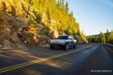 Rivian Tunda Pengiriman Pikap dan SUV Dengan Baterai Besar Hingga Tahun 2023