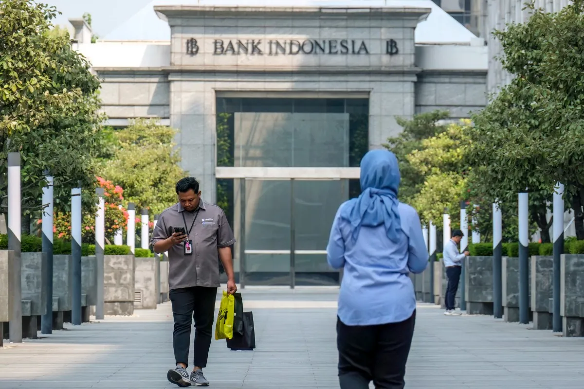Hold, Hike and Cut? Bank Indonesia Says There's Logic to The Policy Mix