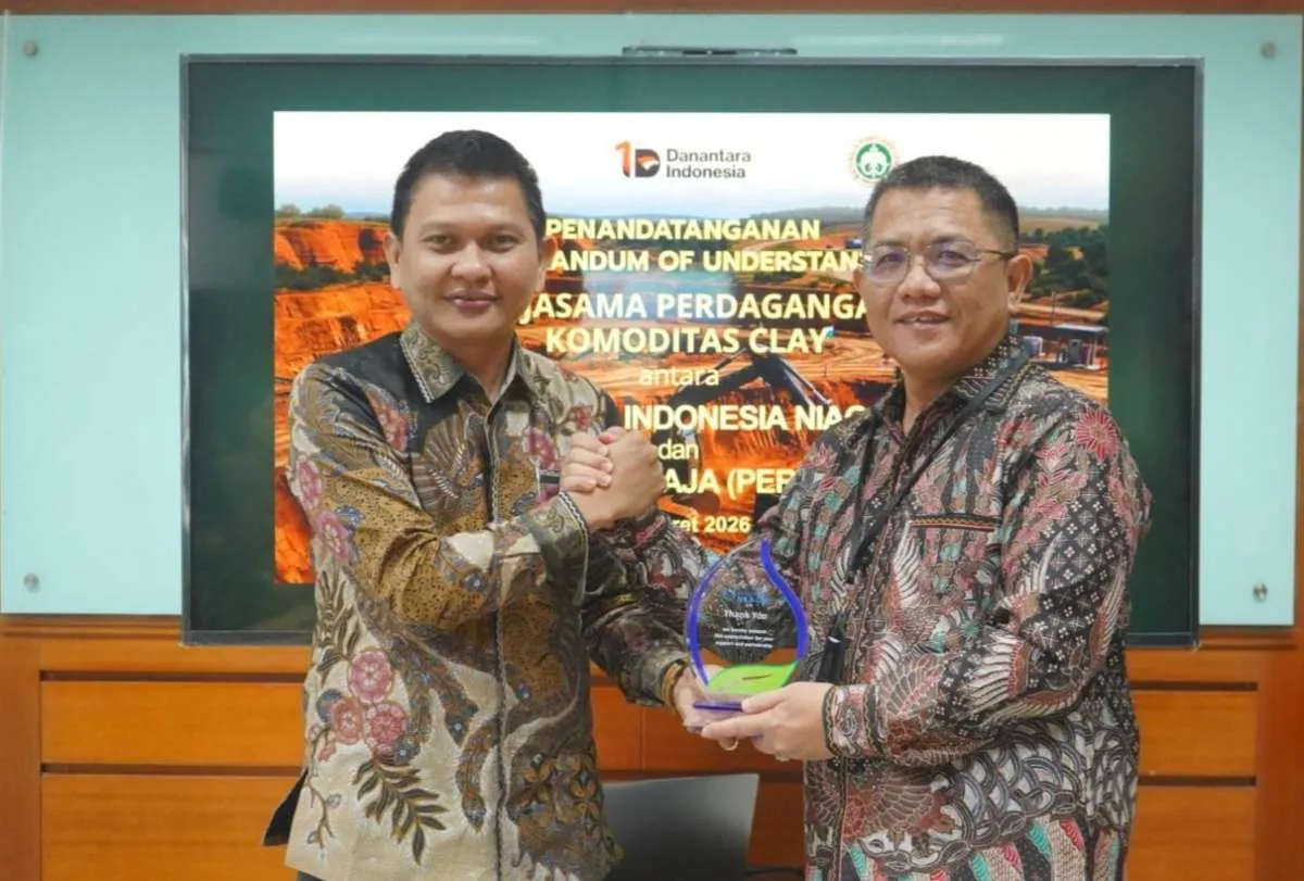 Kembangkan Distribusi White Clay, Semen Baturaja Gandeng Pupuk Indonesia Niaga