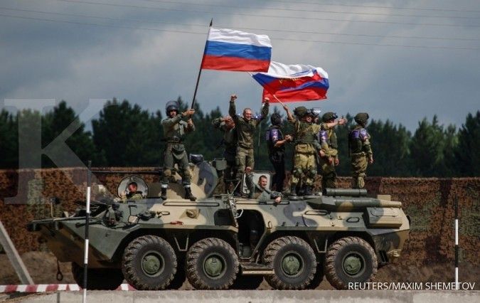 Rusia Tarik Lebih Dari 10.000 Tentaranya Dari Perbatasan dengan Ukraina
