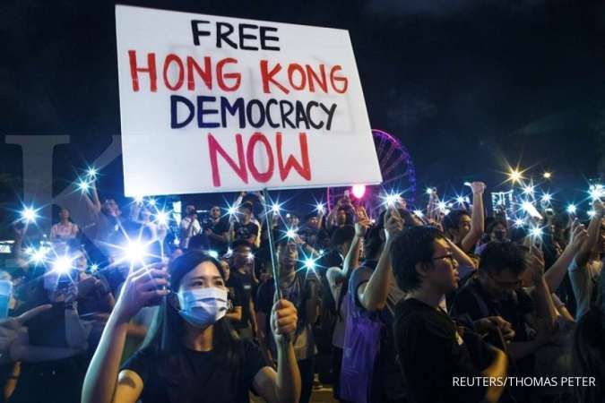 Ribuan demonstran padati terminal kedatangan Bandara Hong Hong