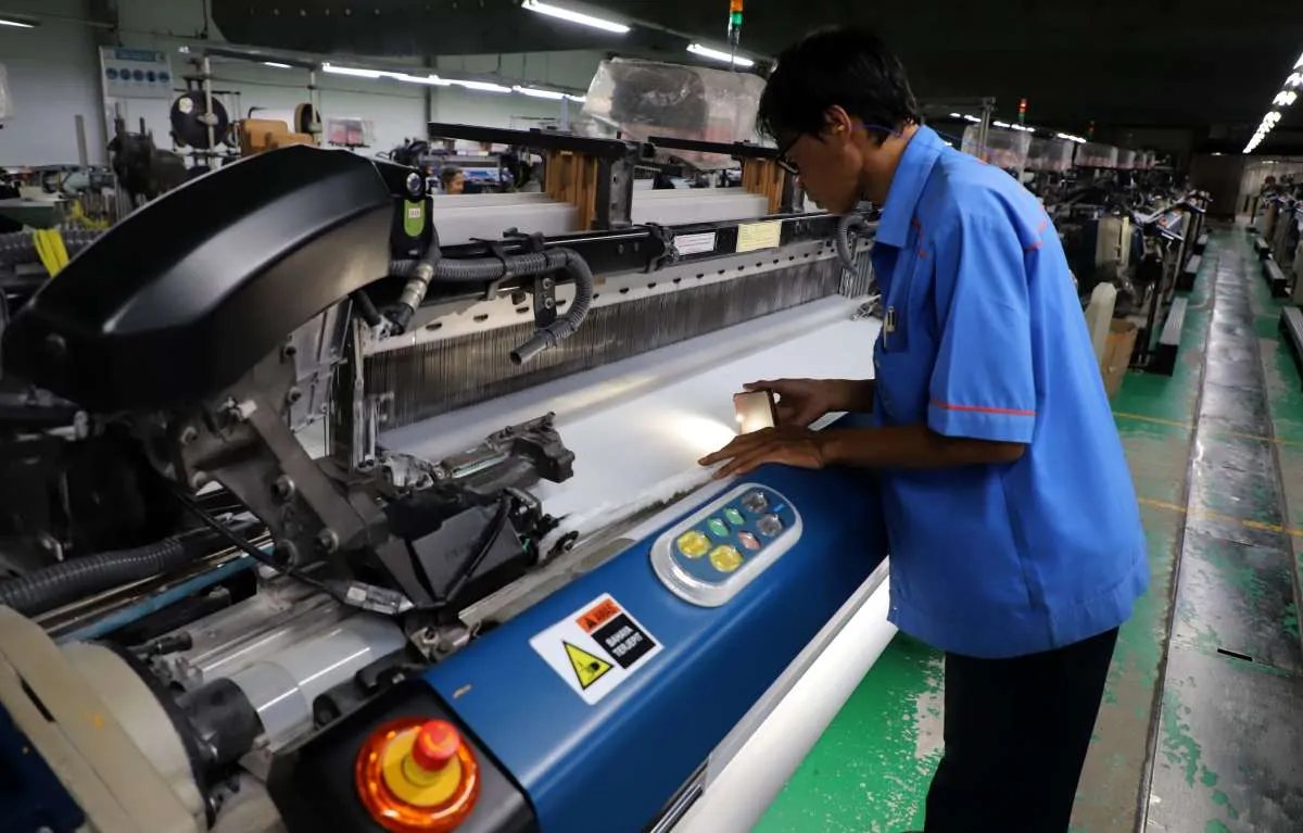 Industri Tekstil Mulai Dapat Pasokan Bahan Baku dari Petronas