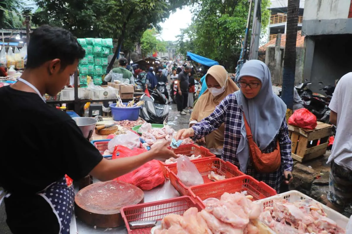 Harga Pangan di Aceh: Daging Ayam Ras dan Tepung Terigu Naik Rabu (11/12)