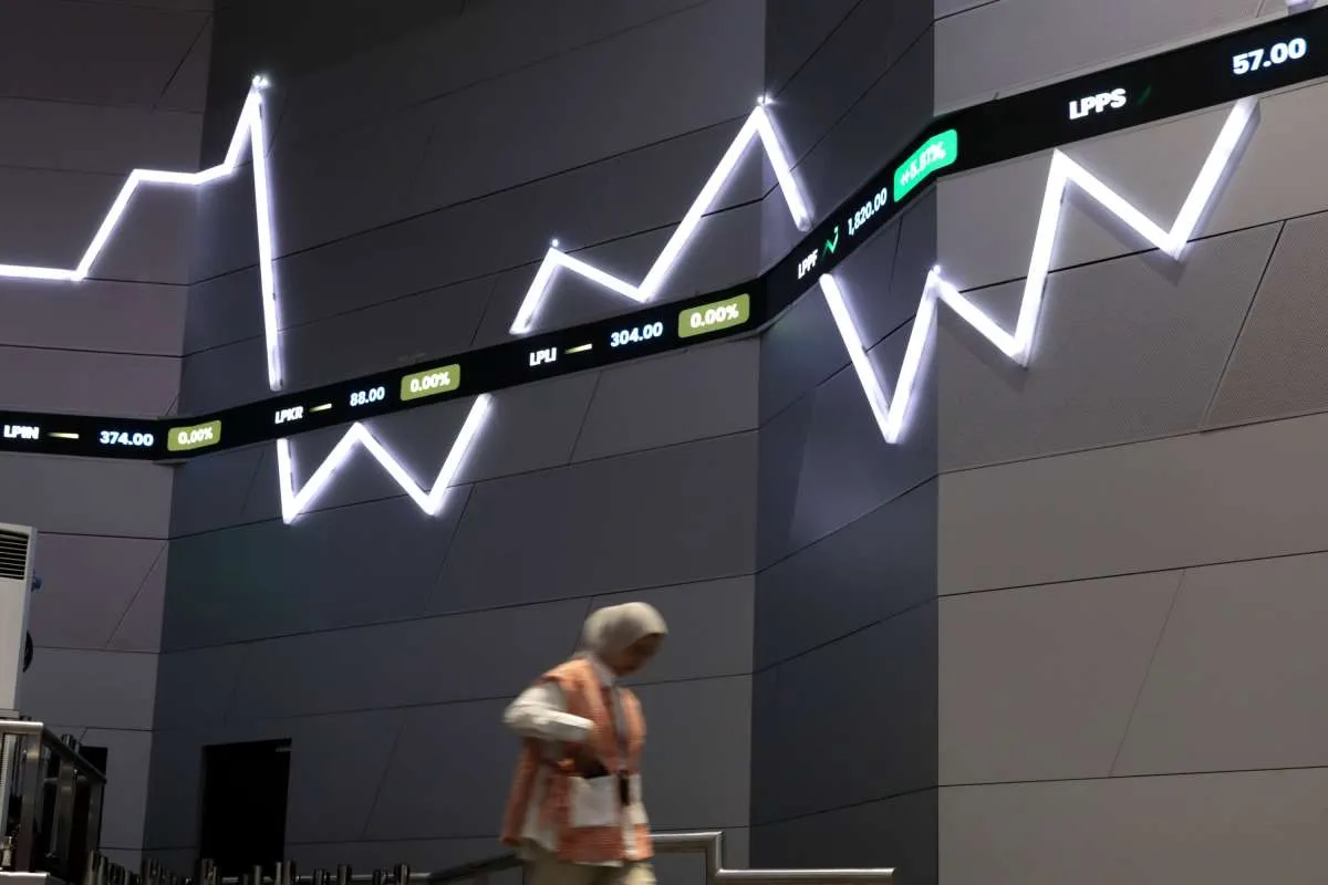 IHSG Terjun 6,12% pada Perdagangan Sesi I Selasa (18/3), Ini Sentimen Penyebabnya