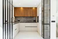 Ternyata Ini yang Bikin Backsplash Ubin Bikin Dapur Moms Cepat Usang, Cek Solusinya