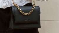 Tas Charles & Keith Asli vs Palsu, Kenali 5 Ciri-Cirinya Sebelum Beli