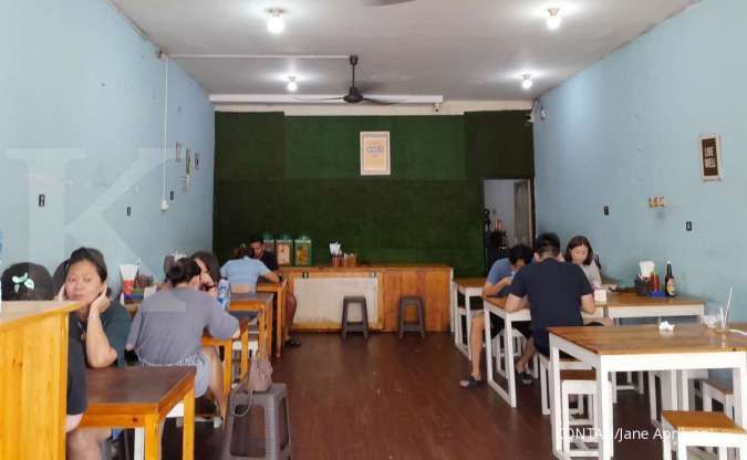 Mencicipi Bakso Gepeng Racikan Mas Didi 