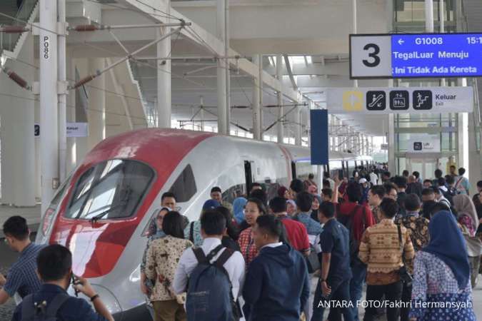 Risiko Utang Proyek Kereta Cepat Jakarta Bandung Ditanggung Negara