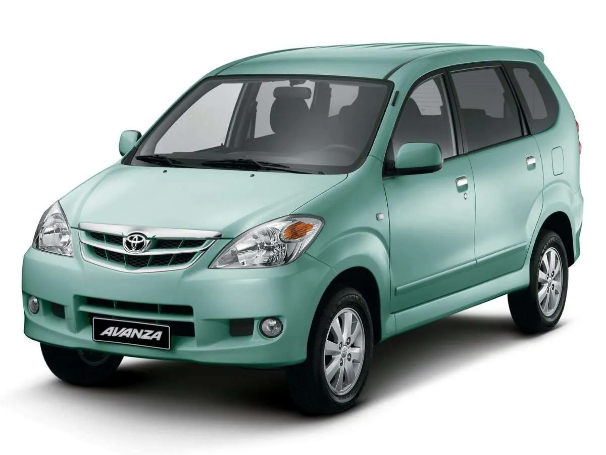 Kian miring, harga mobil bekas Toyota Avanza per Desember mulai Rp 50 juta saja