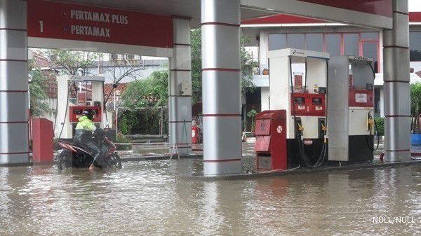 Green Garden terendam lagi, Transjakarta dialihkan