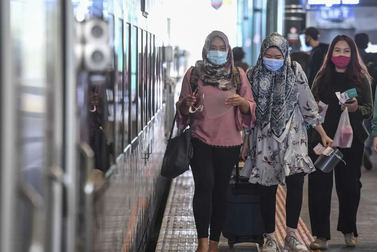 KAI: Semua keberangkatan kereta api jarak jauh dari Jakarta sudah kembali normal