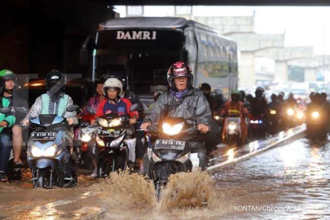 Hujan sejak pagi, tujuh belas titik di Jakarta dilanda banjir