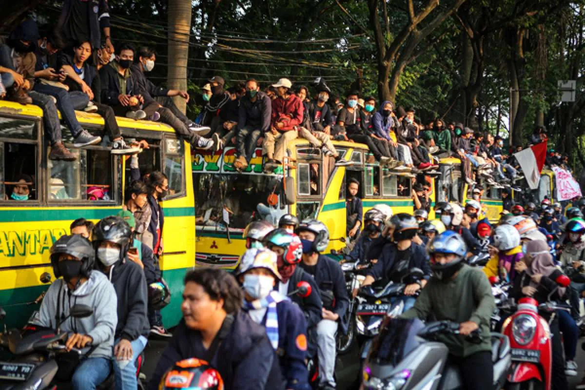 Istana Negara tegaskan tak ada opsi menerbitkan perppu untuk batalkan UU Cipta Kerja