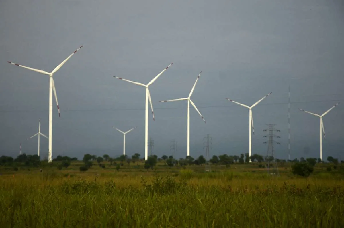 PLN Revisi RUPTL 2021-2030 untuk Akomodir Permintaan Listrik Hijau yang Meningkat