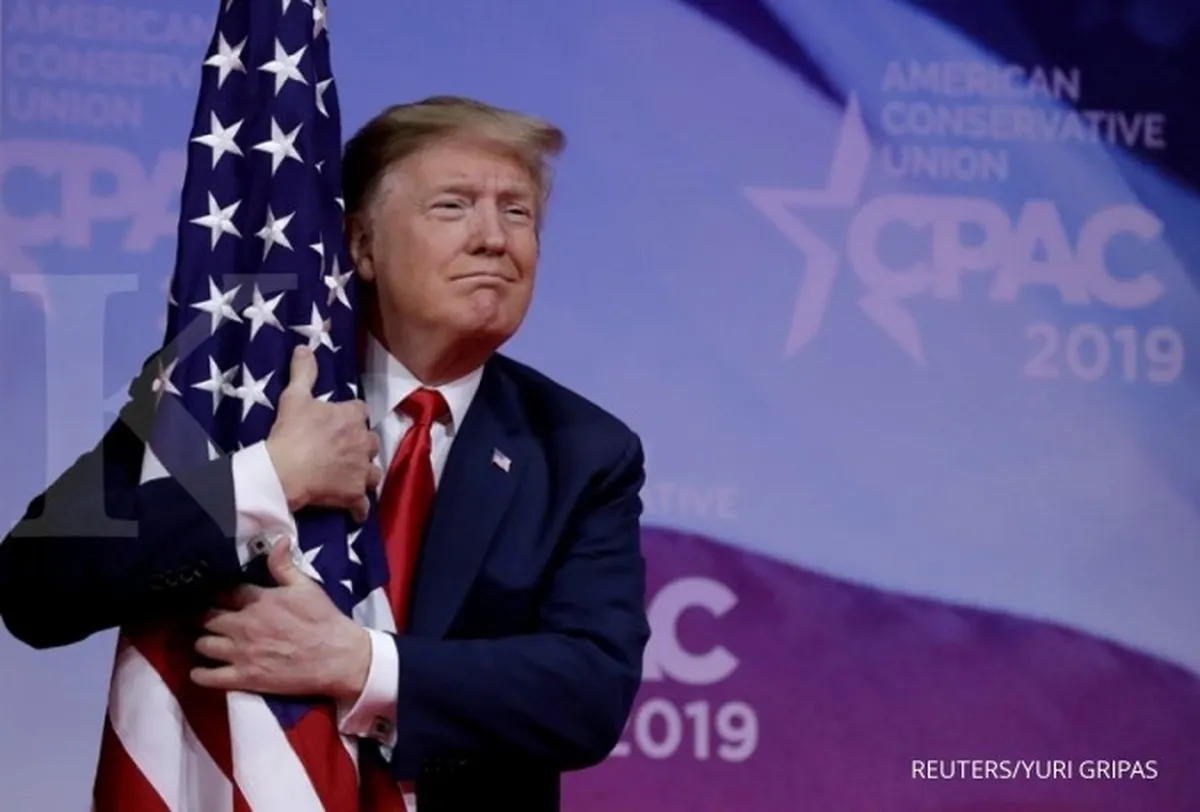 Rekor defisit perdagangan barang AS di tahun lalu