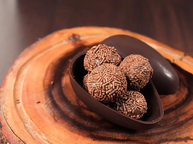 Street food populer Brasil: Brigadeiro