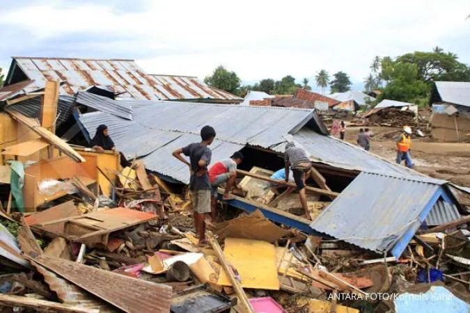 Rescuers hunt for survivors after cyclone kills 119 in Indonesia