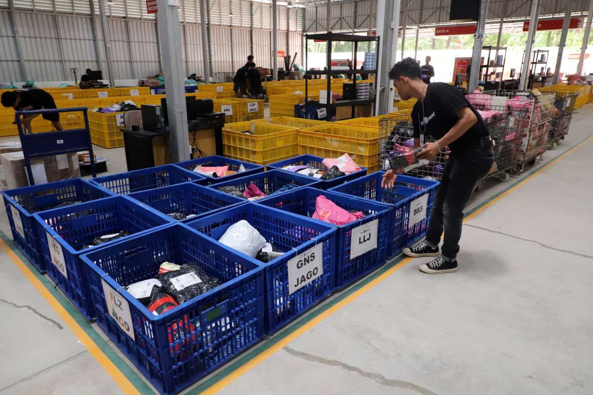 Pusat Logistik Lion Hub Halim Mampu Layani 150 Ton Paket per Hari