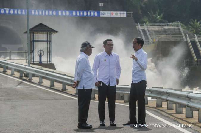 Jokowi ingatkan Menteri PUPR tak melelang proyek mepet akhir tahun