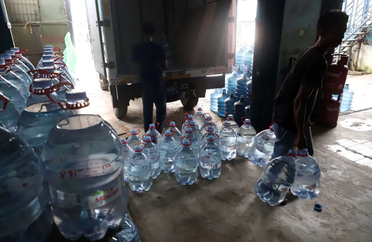 Pengusaha Air Minum Sebut Tren Penjualan AMDK Alami Penurunan Pasca Lebaran