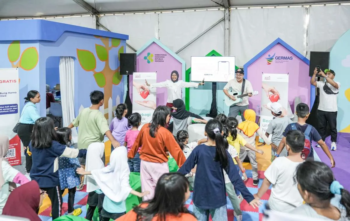 Yayasan WINGS Peduli Edukasi Ratusan Anak Pilah Sampah untuk Bentuk PHBS di HKN