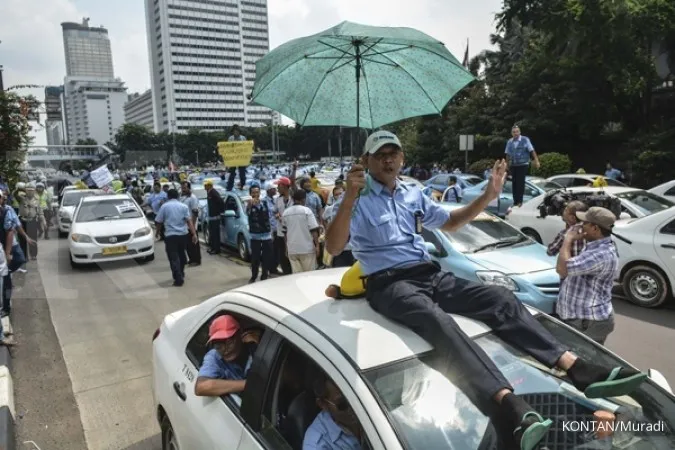Ride-apps, when remoras threaten sharks  