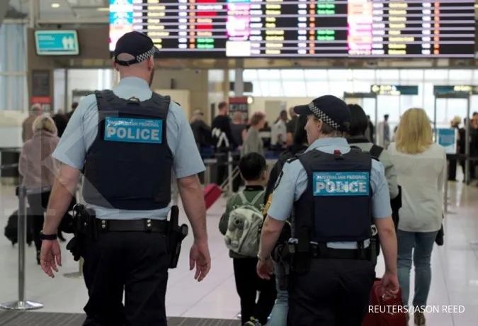 Sydney Airport rejects improved $16.8 billion buyout bid, open to higher offer