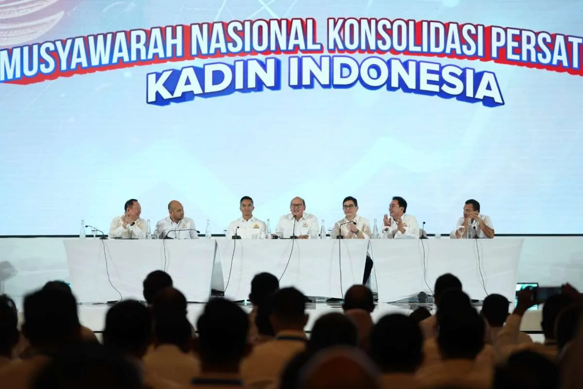 Arsjad Rasjid Paparkan Laporan Pertanggungjawaban di Depan Presiden Prabowo Subianto