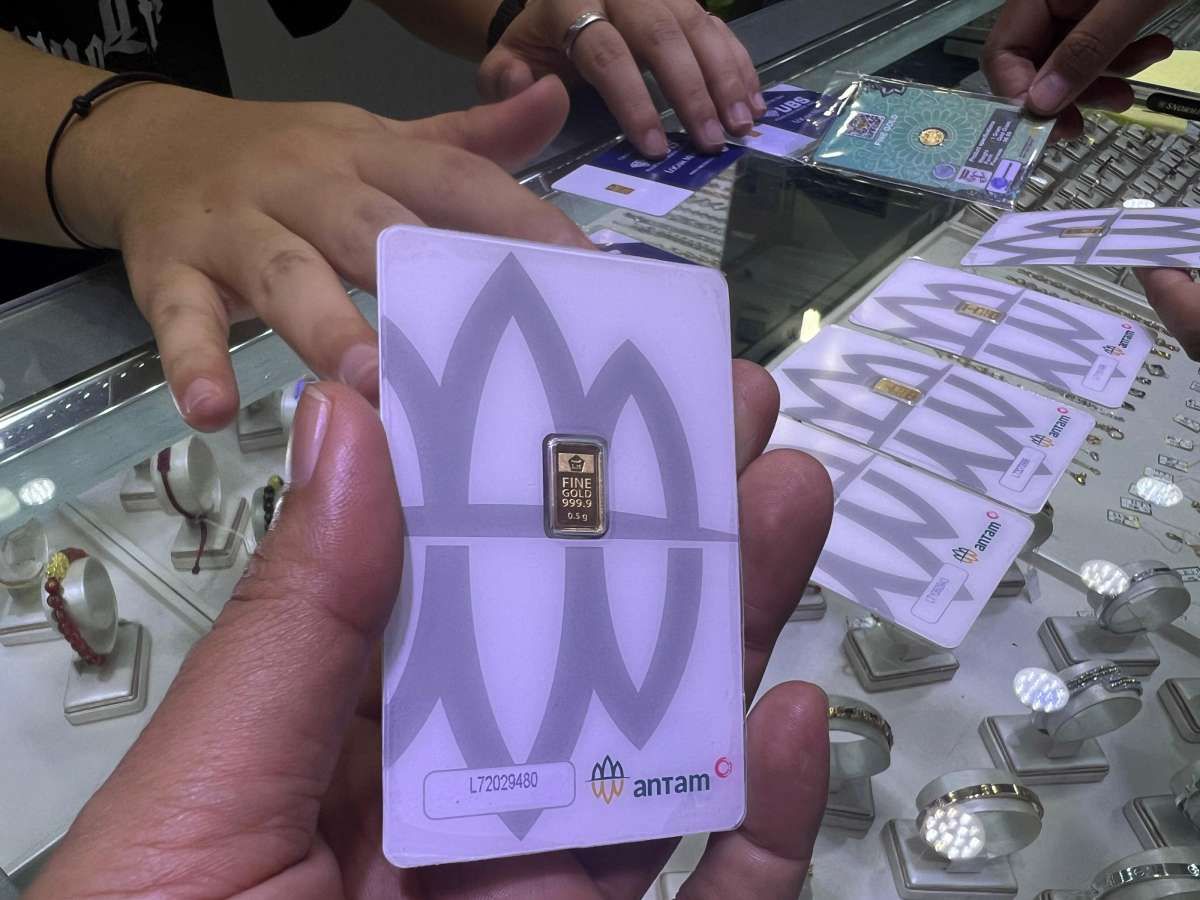 Harga Emas Dunia Turun Tertekan Data Ekonomi AS