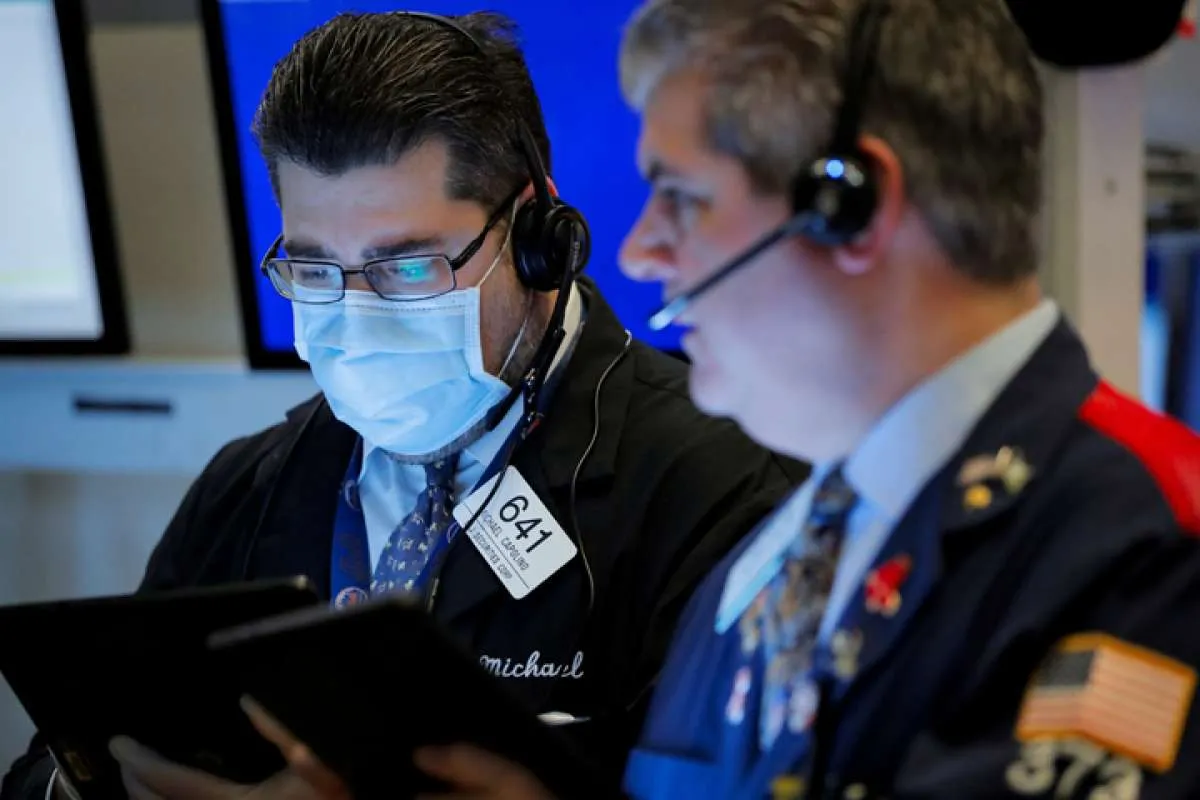 Wall Street lanjutkan reli untuk ketiga kalinya menyambut stimulus The Fed