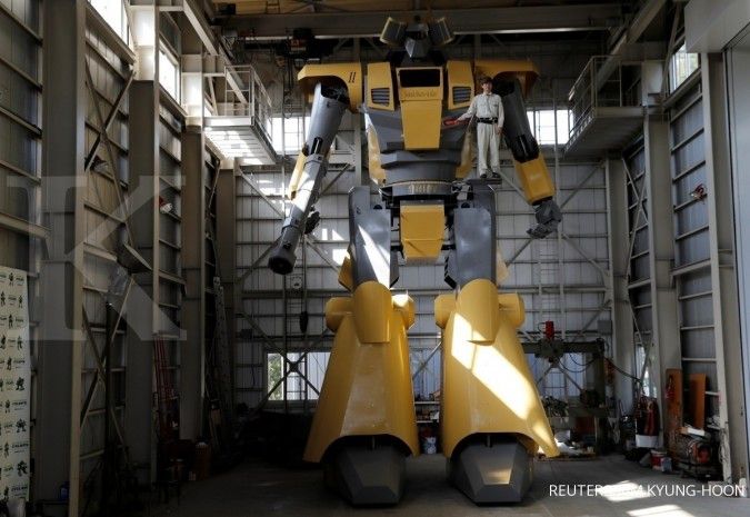 Seorang insinyur Jepang berhasil membangun robot segede Gundam