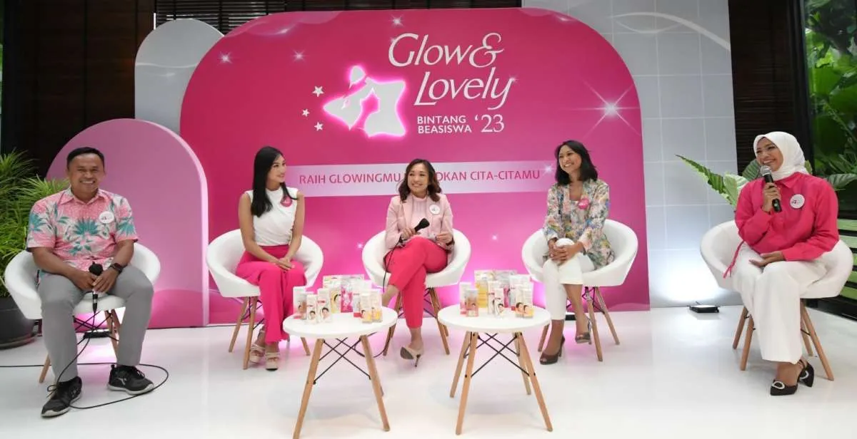  Glowing Inside and Out Bersama Glow & Lovely Bintang Beasiswa