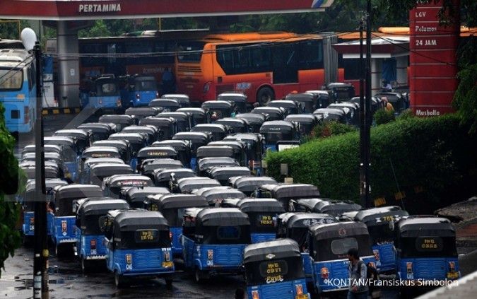 7.000 bajaj orange diremajakan jadi bajaj 'biru'