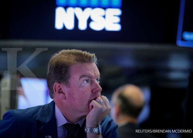 Wall Street turun tipis menanti katalis baru