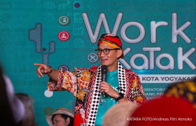 Turun Oktober Ini, Sandiaga Uno Ungkap Skema Penurunan Harga Tiket Pesawat