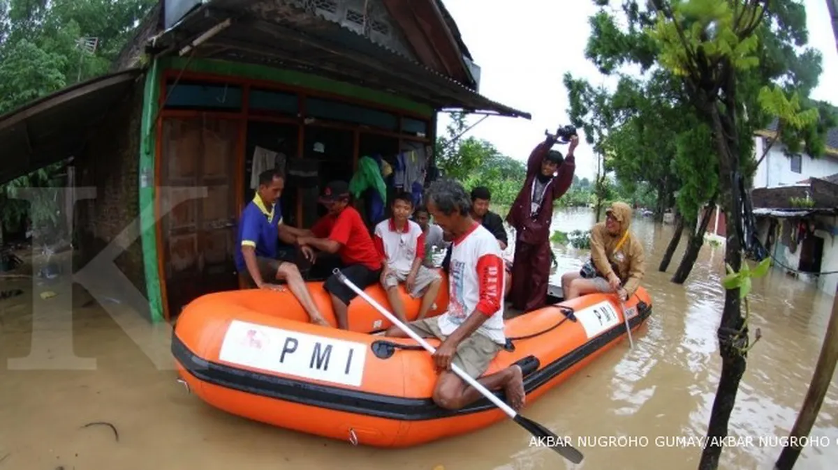 Kali Sunter meluap, Cipinang Melayu banjir