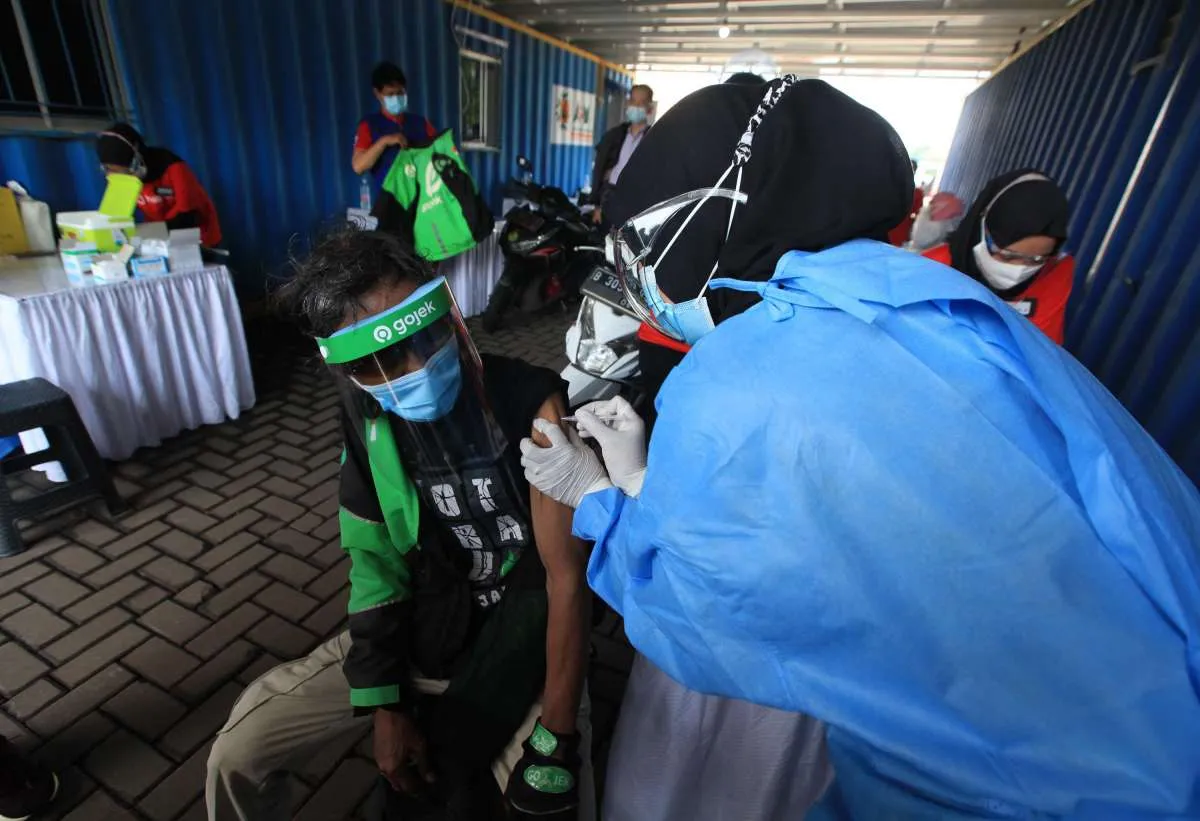 Ini saran CDC untuk mengatasi demam pasca vaksin Covid-19