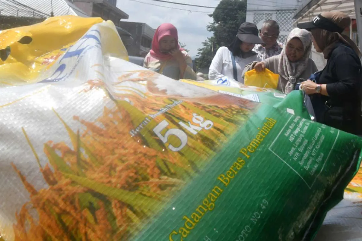 Gerakan Pangan Murah, PTPN Group Distribusikan Beras di 300 Titik Seluruh Indonesia