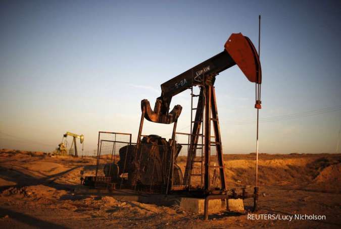  Oil Gains for 3rd Day on Kurdish Supply Concerns, Easing Banking Fears
