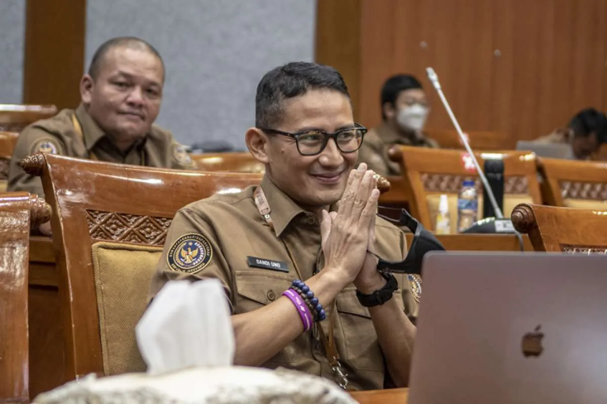 Menparekraf Sandiaga Uno Sebut Maskapai Asing Mulai Buka Penerbangan ke Indonesia