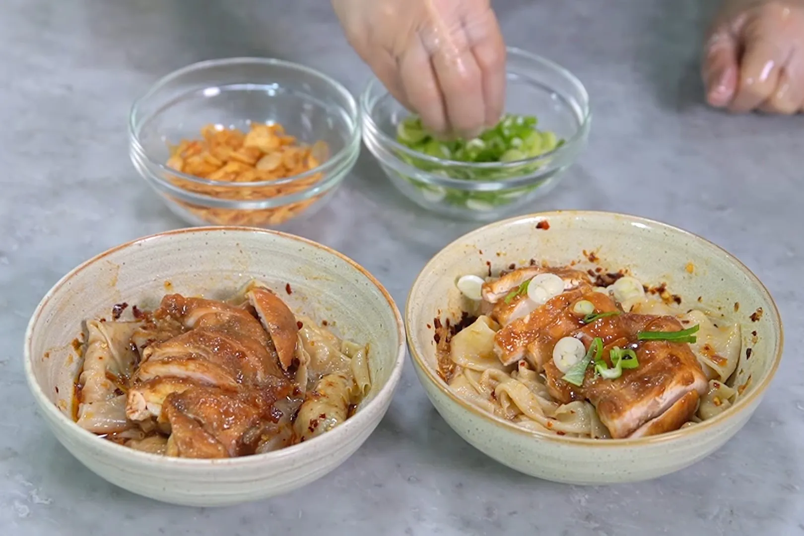 Mie Sobek & Pangsit Chili Oil khas Bandung