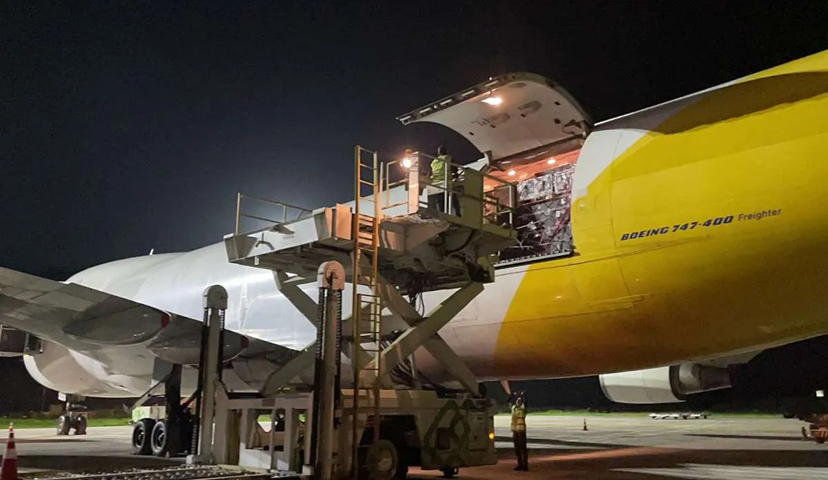 AP I: Pesawat Pengangkut Logistik WSBK Mulai Tiba di Bandara Internasional Lombok