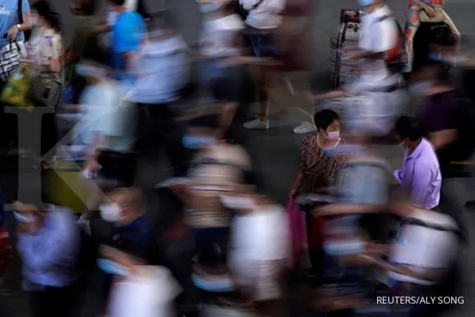 Shenzhen mall in lockdown after coronavirus case