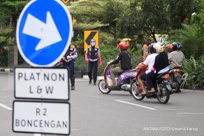 Masa transisi di Surabaya Raya dan Malang Raya, pengendara motor boleh berboncengan