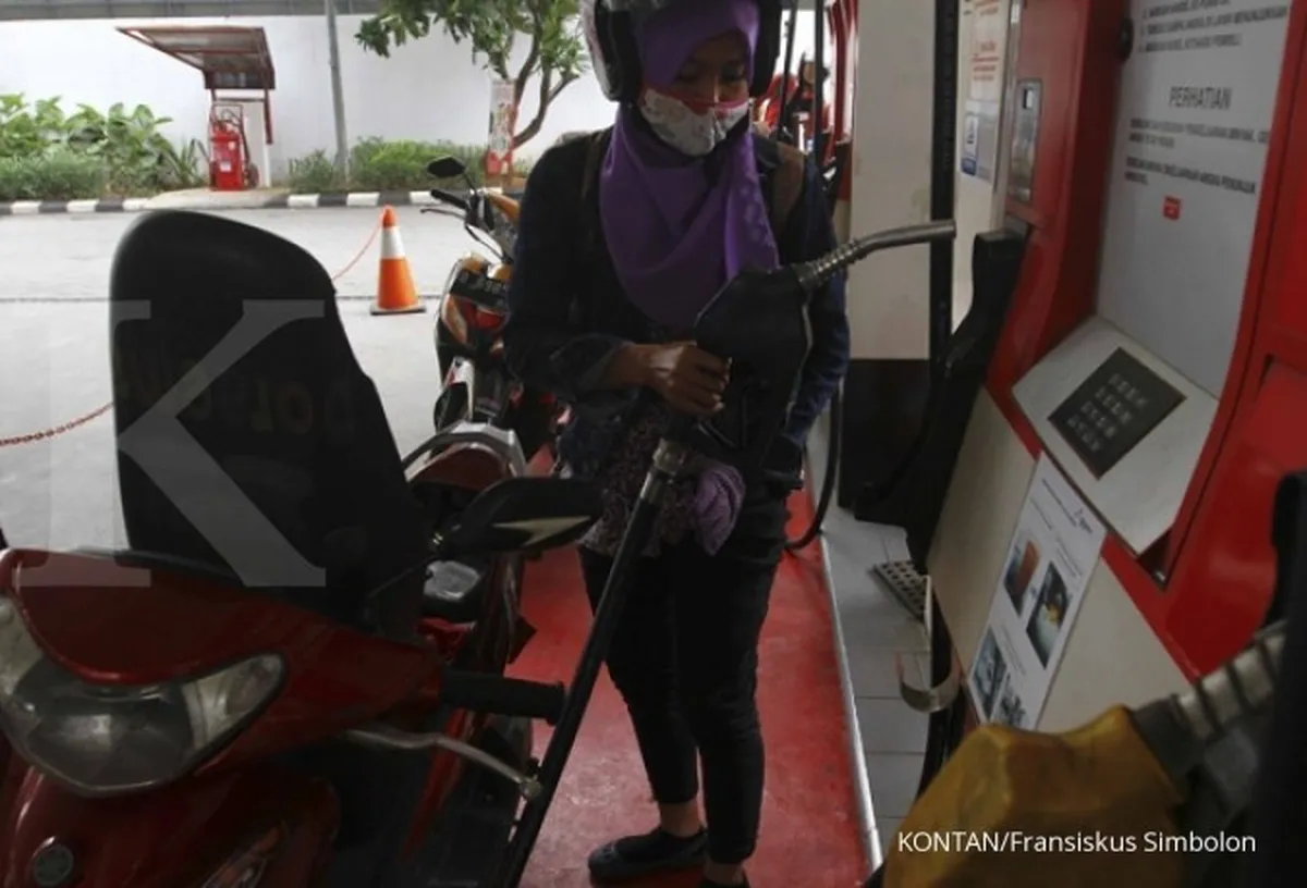 Harga BBM akan turun awal April