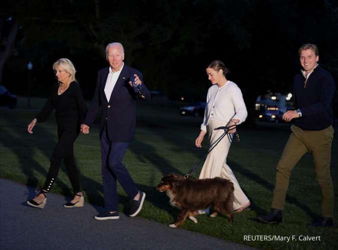 Cucu Perempuan Joe Biden Menikah di Gedung Putih