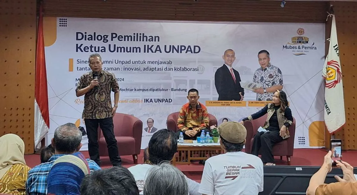 Jadi Ketum IKA Unpad, Wamen Koperasi Ferry: Saya Akan Rajut Konektivitas Alumni Unpad